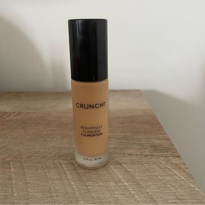 🚨SOLD🚨Crunchi 2.75 Liquid Foundation